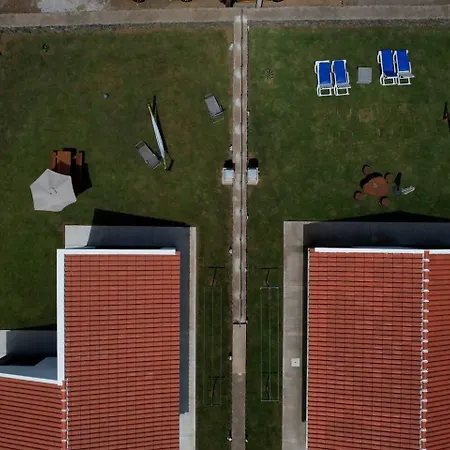 Beer House By Pontanegraazores Altares