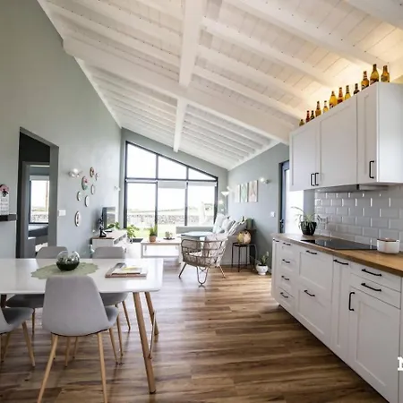 Beer House By Pontanegraazores Holiday home Altares