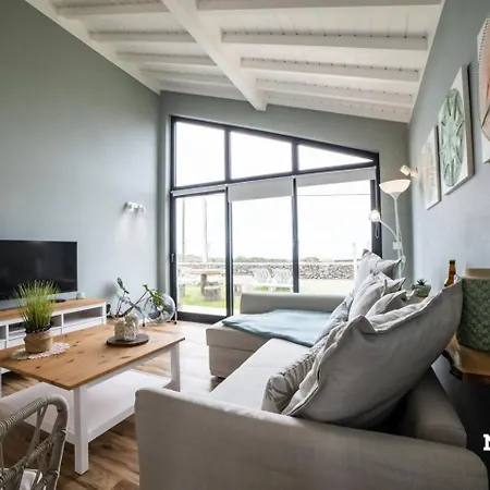 Beer House By Pontanegraazores * Altares