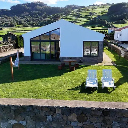 Beer House By Pontanegraazores *