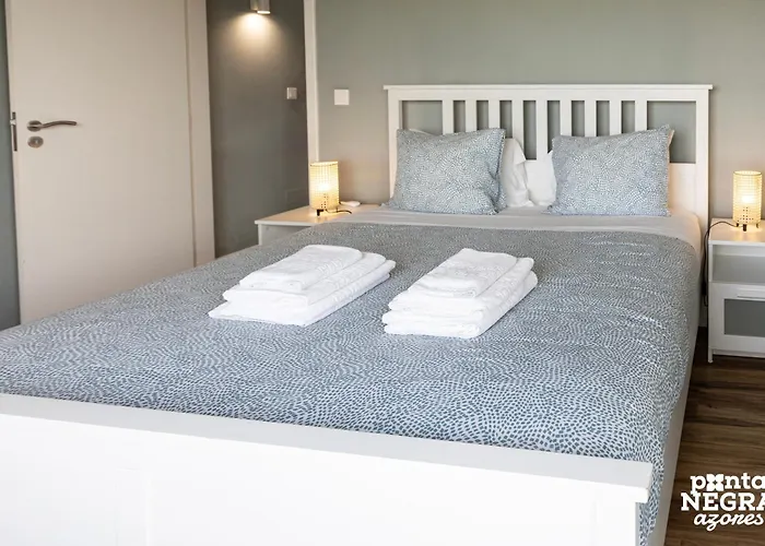 Beer House By Pontanegraazores בית נופש Altares