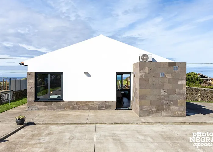 Beer House By Pontanegraazores *