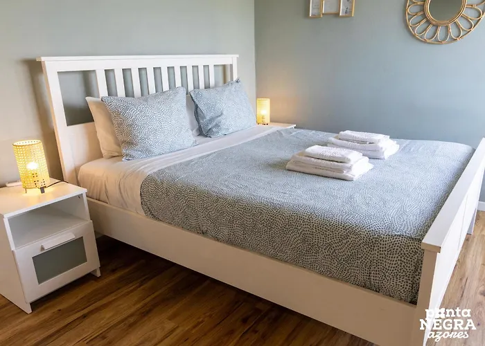 Beer House By Pontanegraazores * Altares